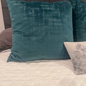 Set of 4 teal velvet euro sham covers